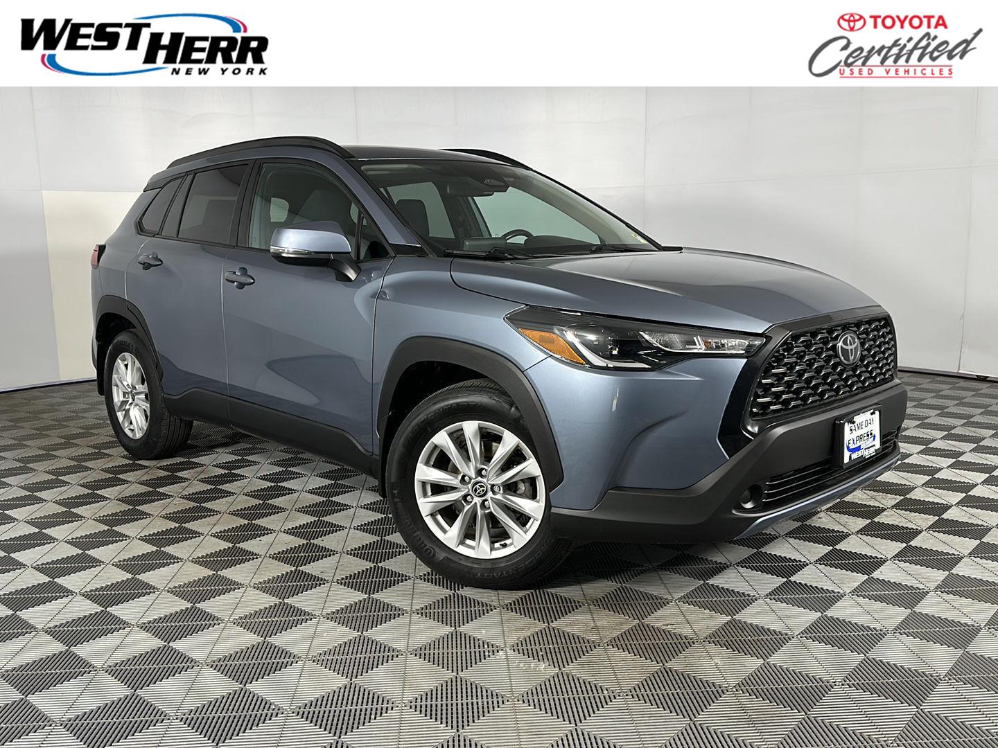 2023 Toyota Corolla Cross LE