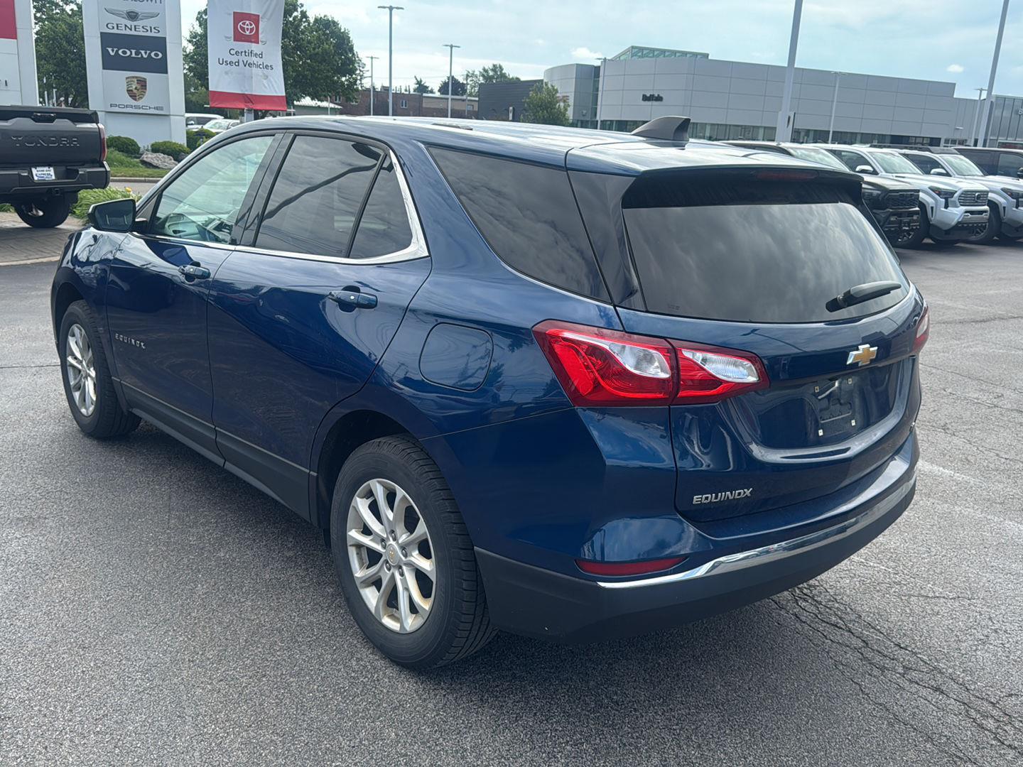 Used 2019 Pacific Blue Metallic Chevrolet LT image 4