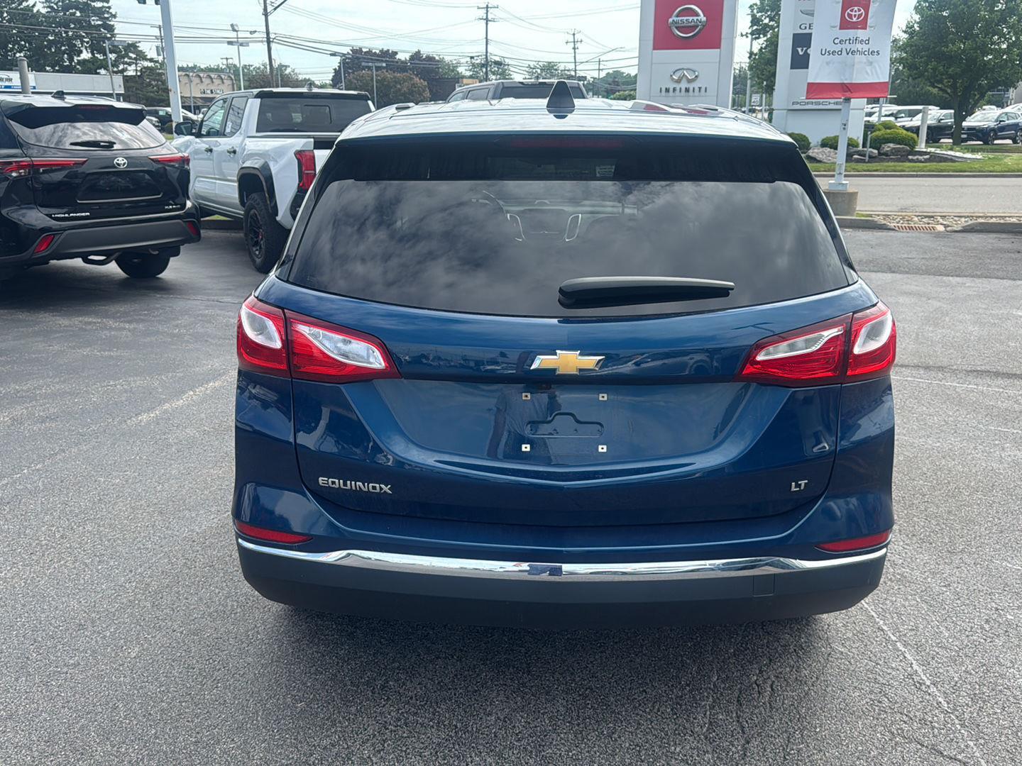 Used 2019 Pacific Blue Metallic Chevrolet LT image 5