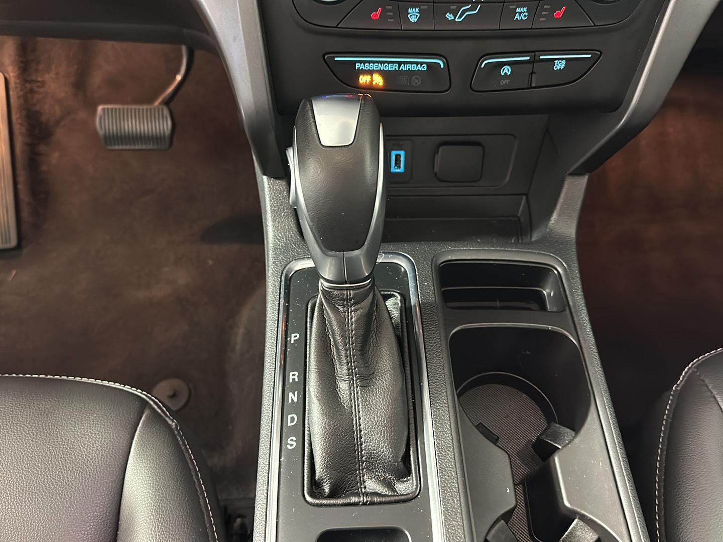 Used 2019 Black Metallic Ford SEL image 20