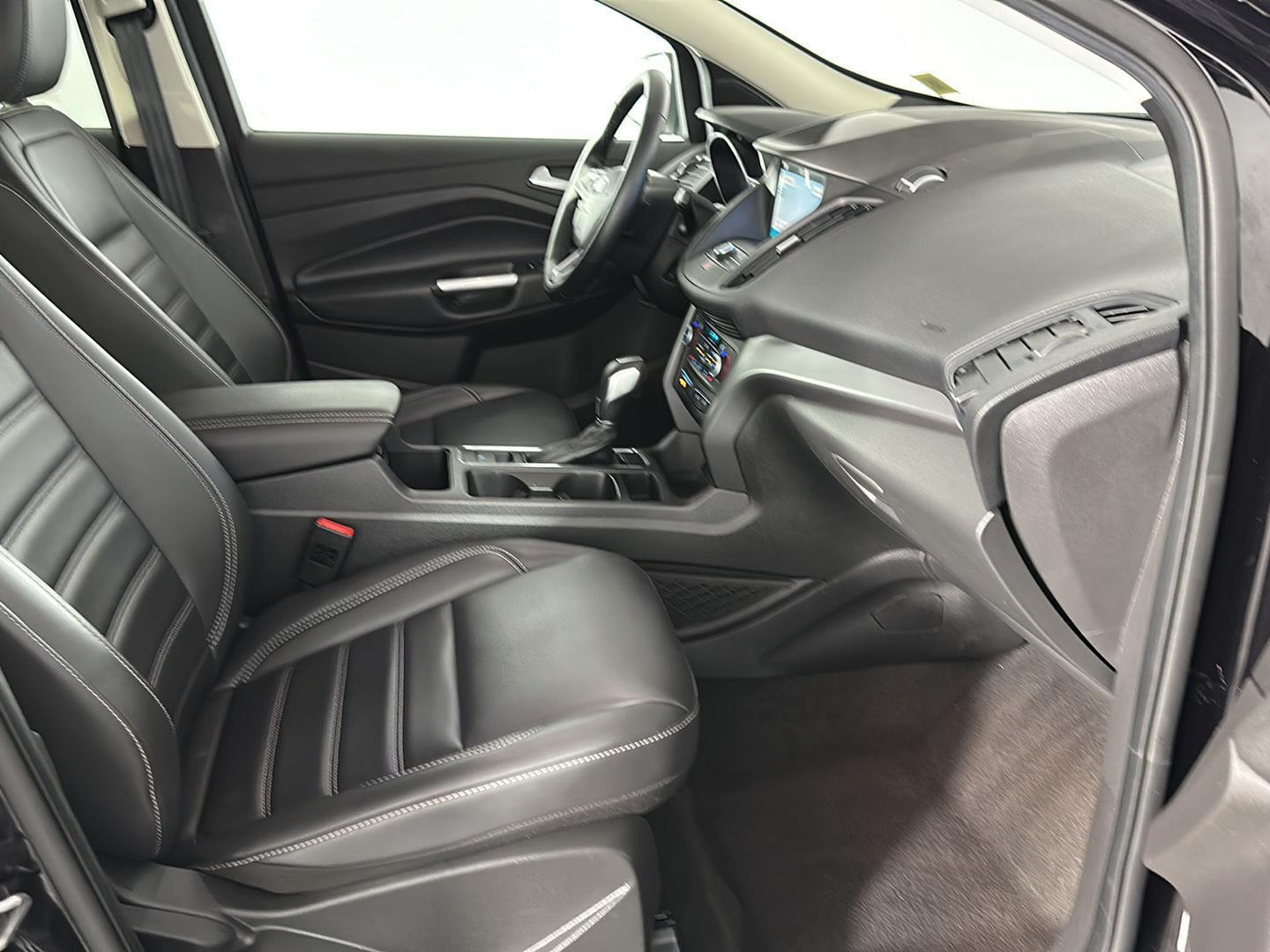 Used 2019 Black Metallic Ford SEL image 24