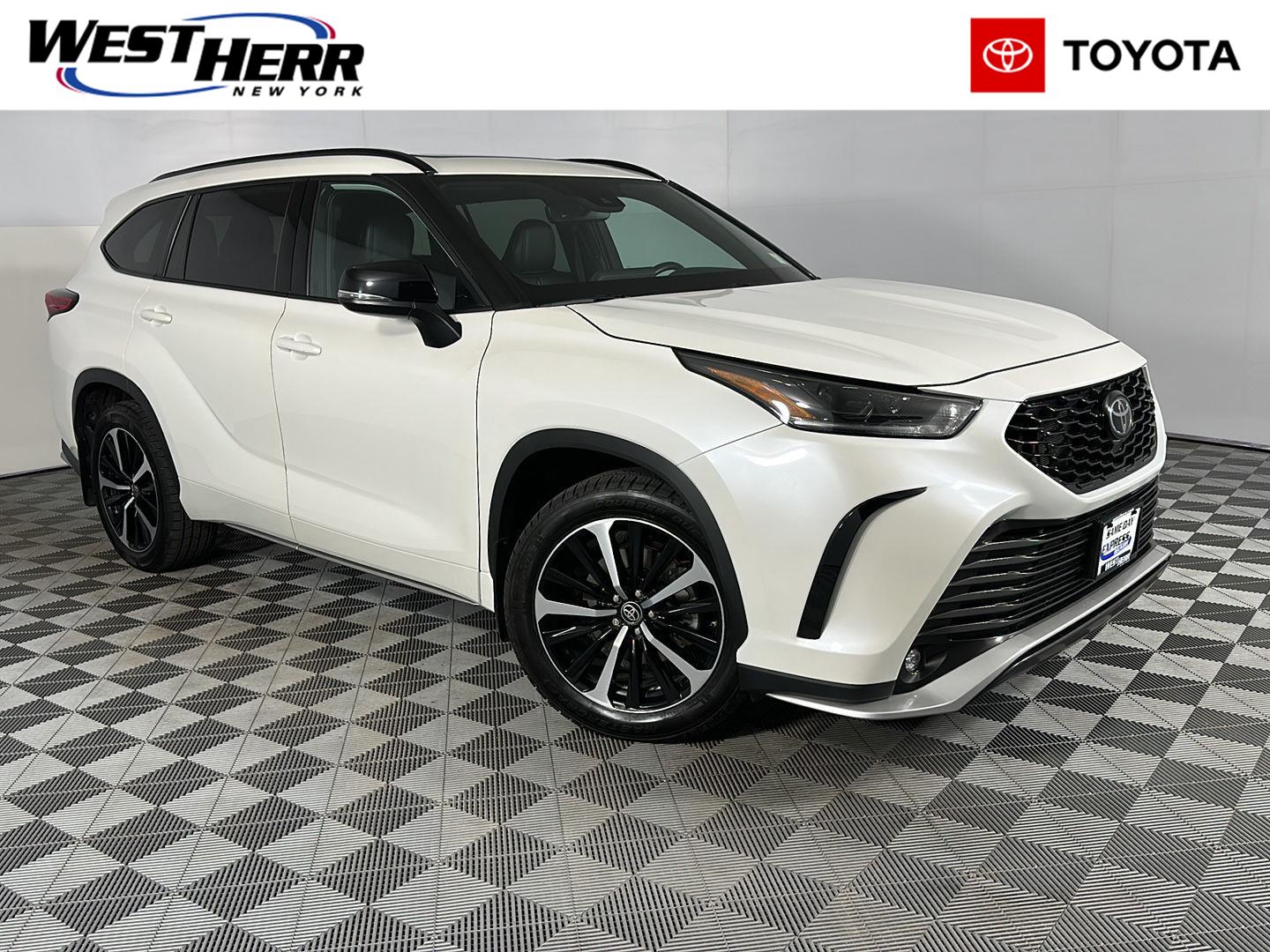  2021 Toyota Highlander XSE AWD   
