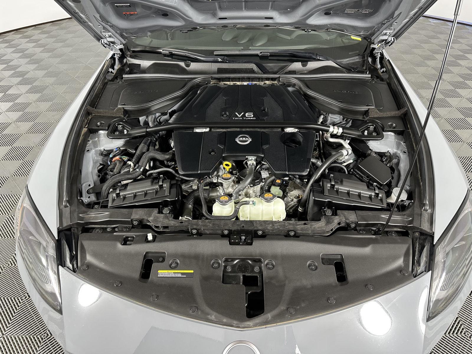 Used 2024 Boulder Gray/Super Black Nissan Performance image 26