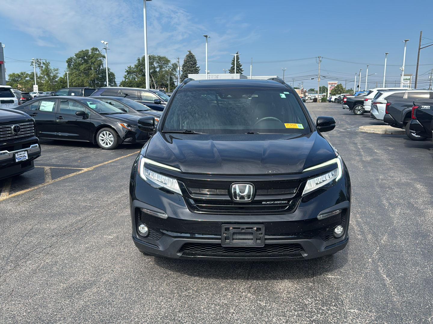 Used 2022 Crystal Black Pearl Honda Black Edition image 2