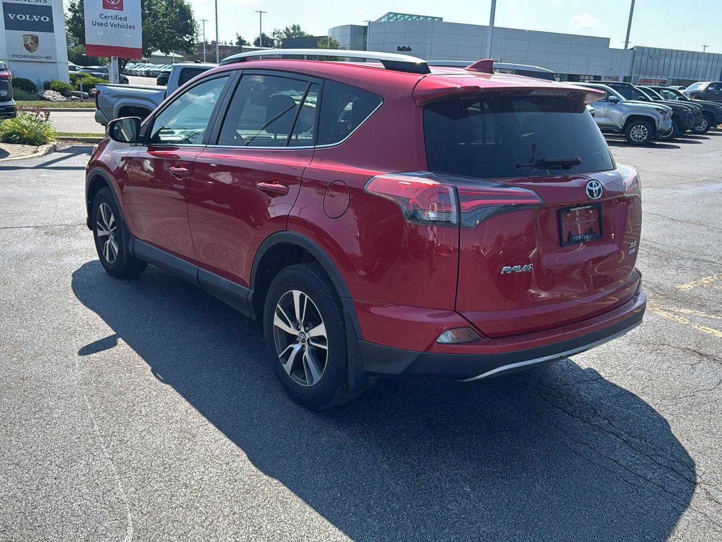 Used 2017 Barcelona Red Metallic Toyota XLE image 4