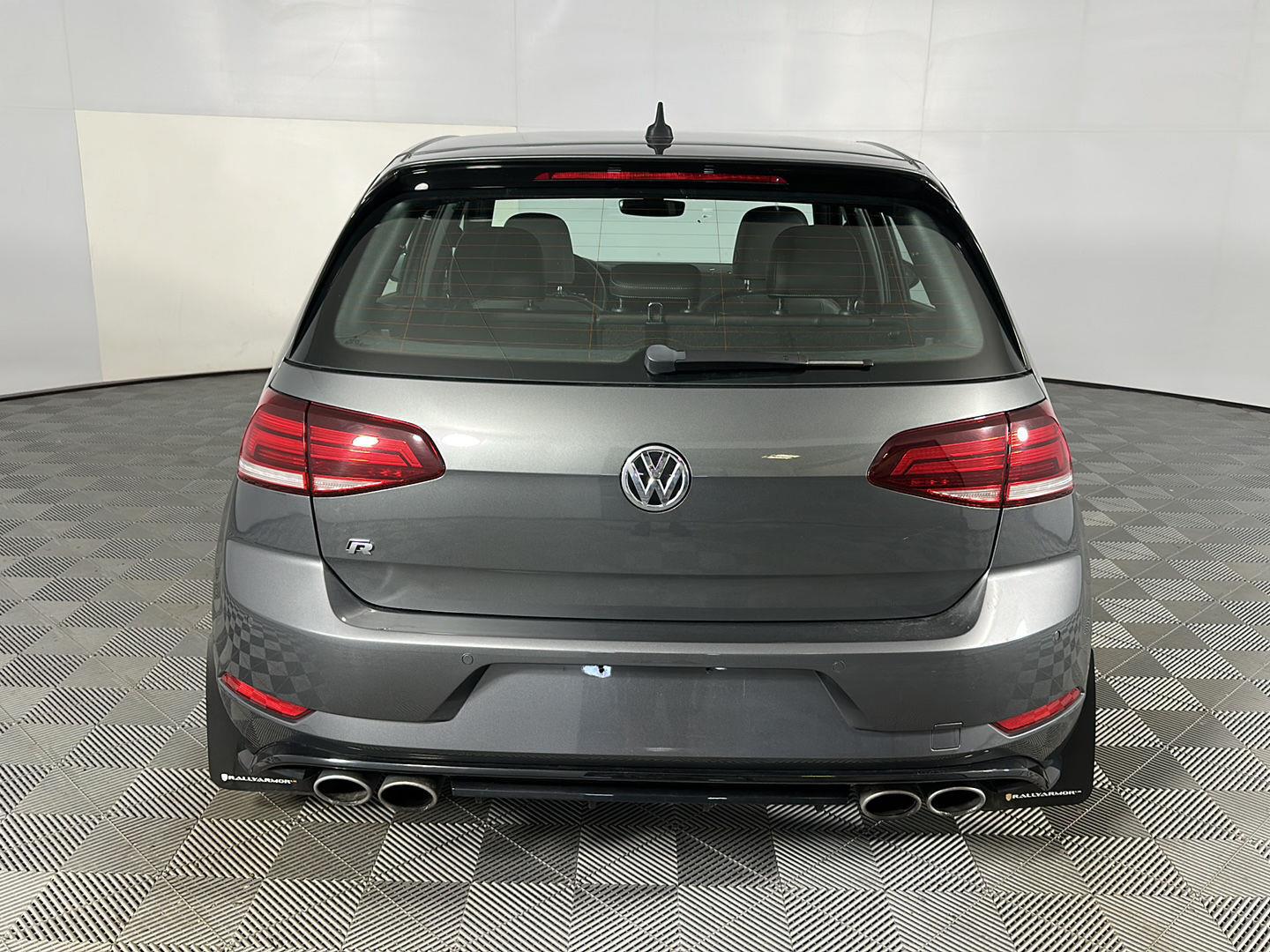 Used 2019 Indium Gray Metallic Volkswagen 4Motion image 6