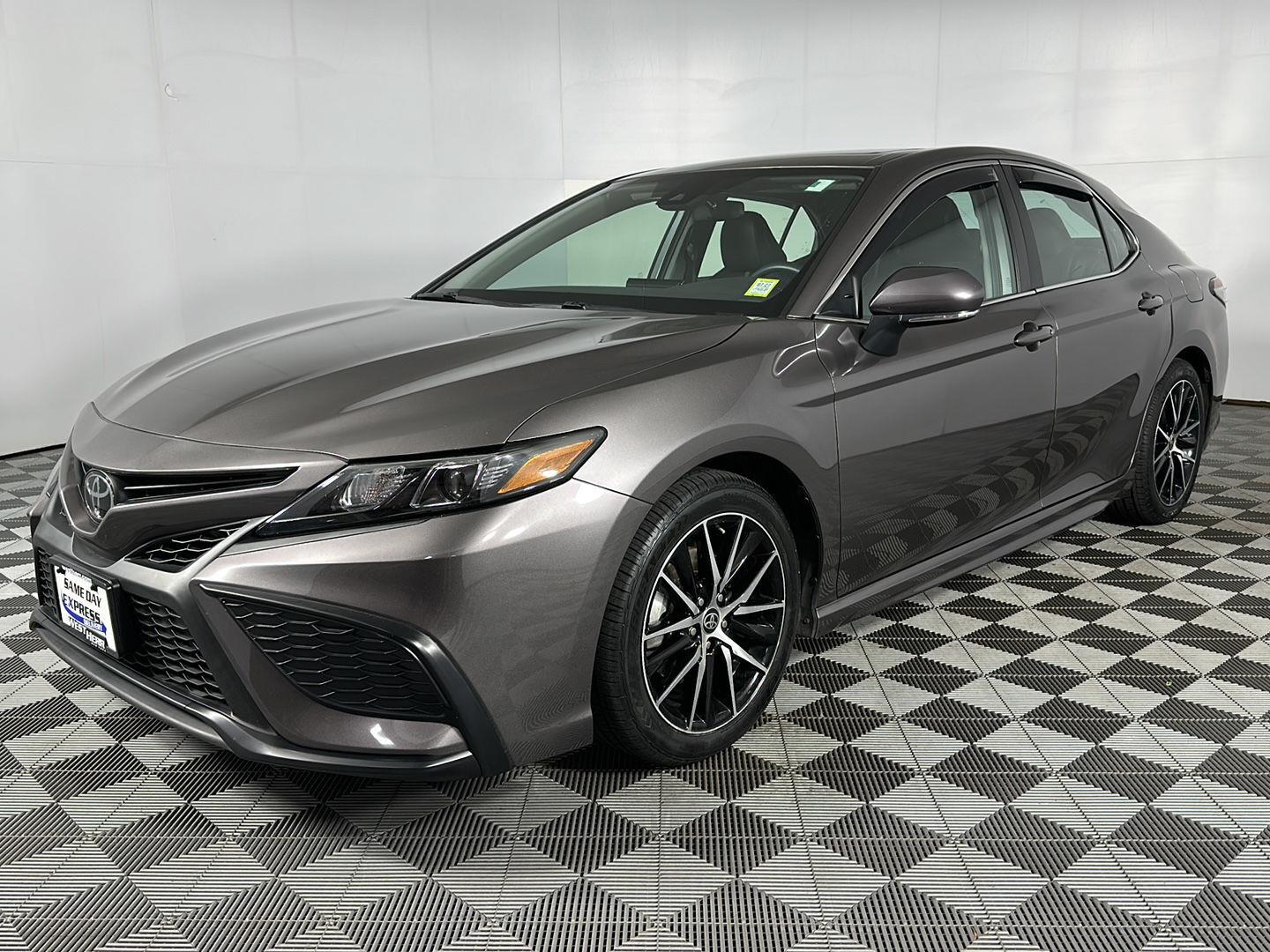 Certified Used 2023 Predawn Gray Mica Toyota SE image 3