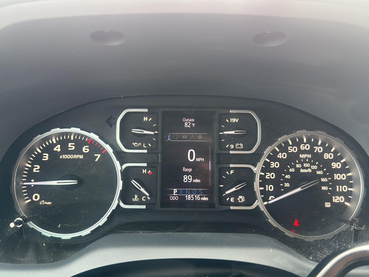 Used 2020 Midnight Black Metallic Toyota SR5 image 8