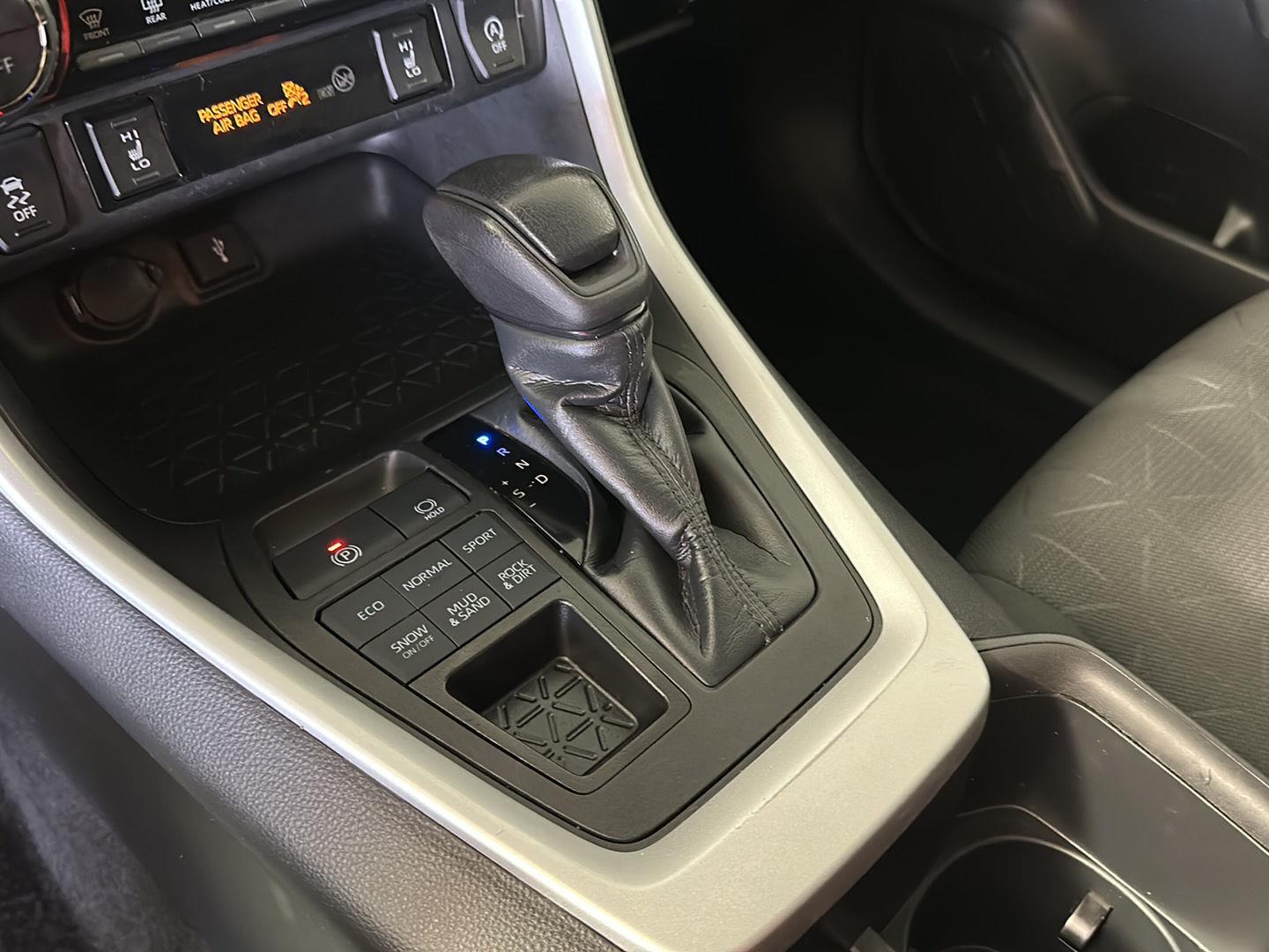 Used 2022 Magnetic Gray Metallic Toyota XLE image 19