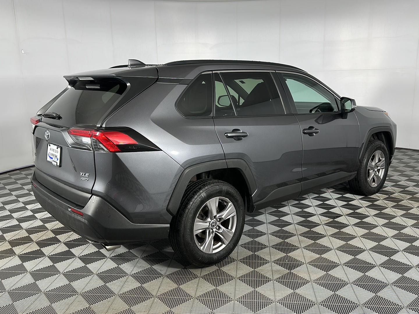 Used 2022 Magnetic Gray Metallic Toyota XLE image 27