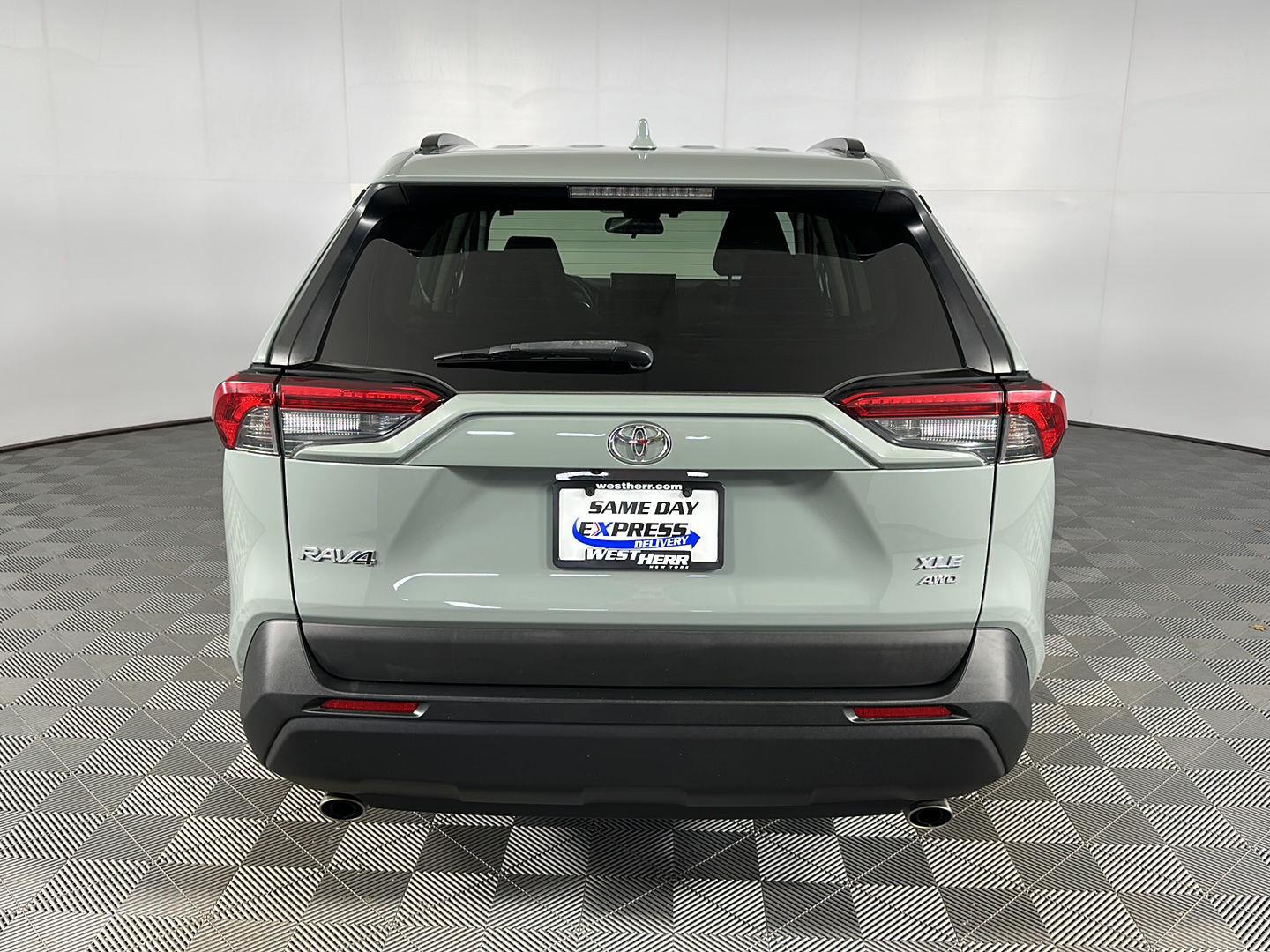 Used 2021 Lunar Rock Toyota XLE image 24