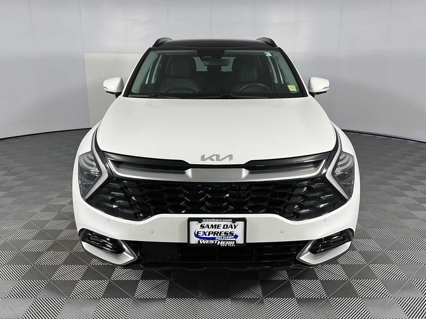 Used 2024 Snow White Pearl Kia SX-Prestige image 5