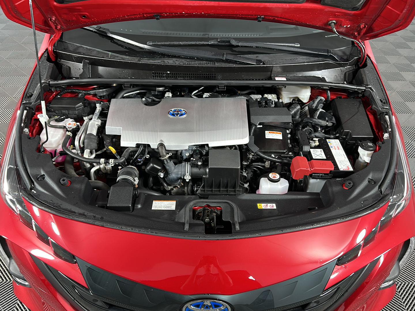Used 2022 Supersonic Red Toyota Limited image 7
