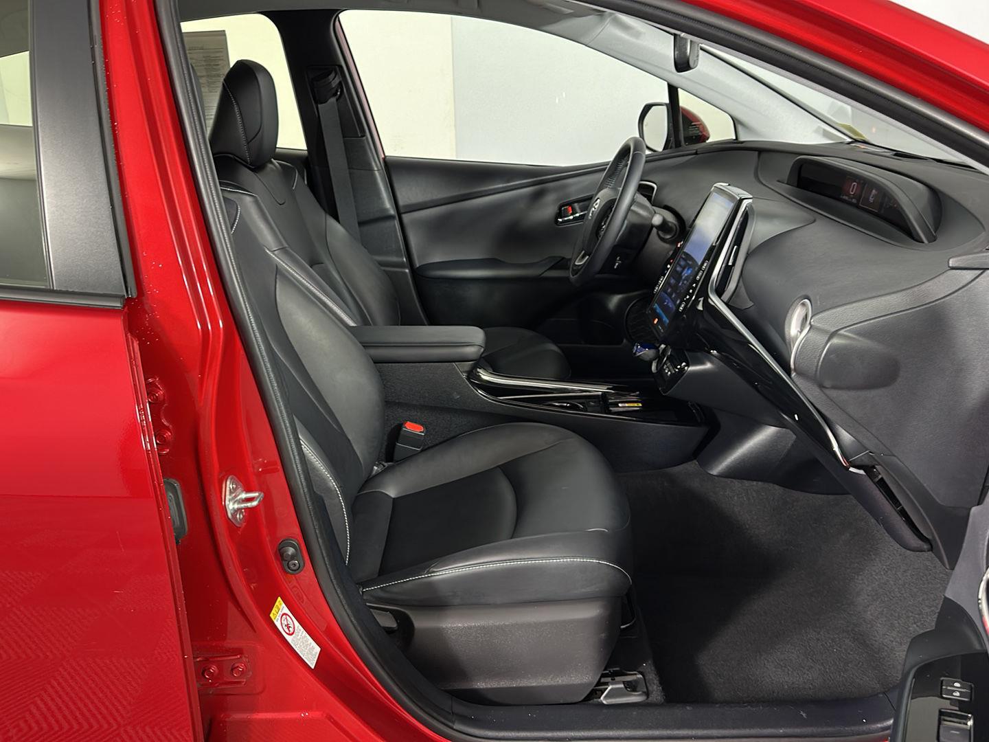 Used 2022 Supersonic Red Toyota Limited image 26