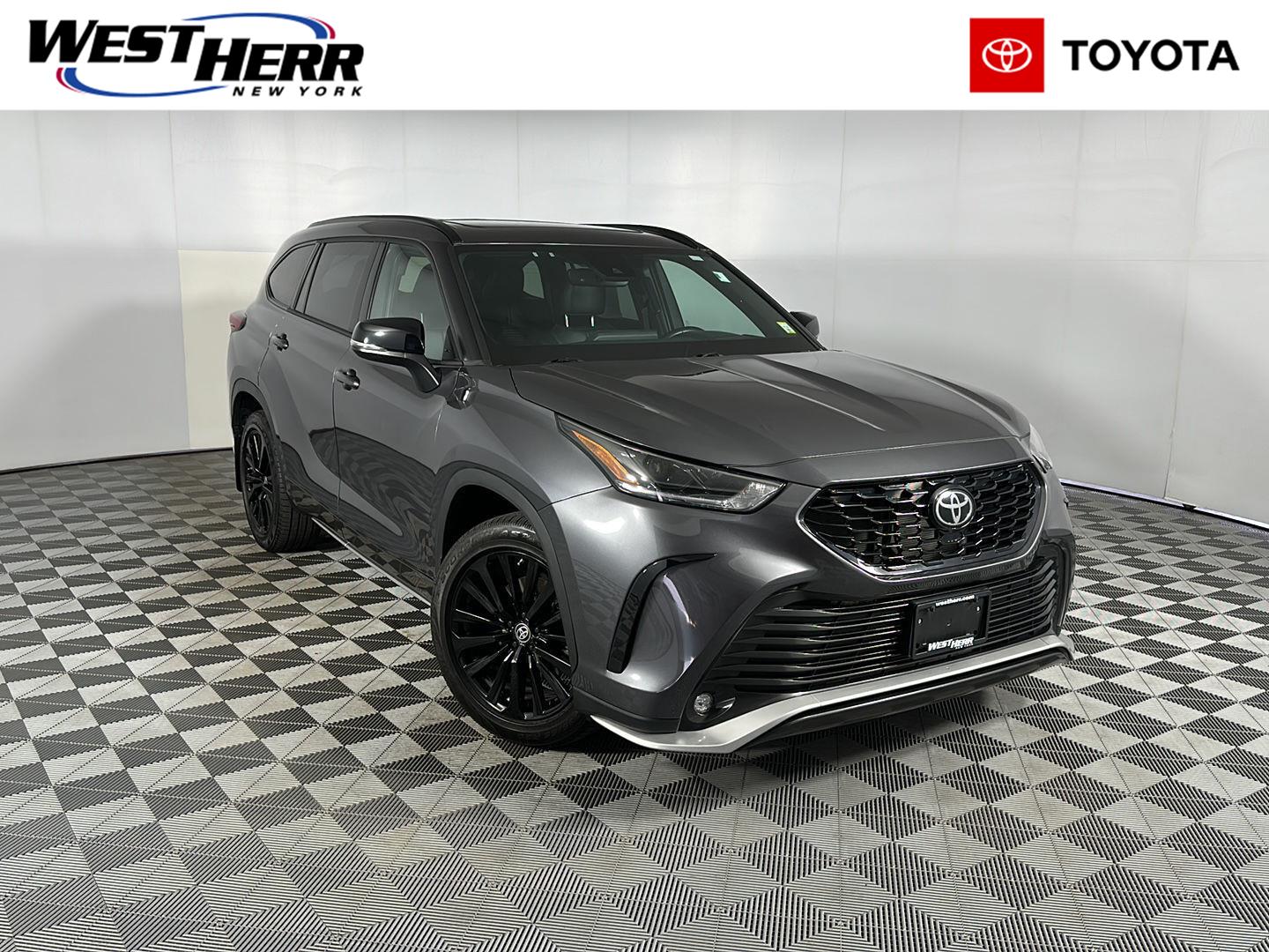  2023 Toyota Highlander XSE AWD   