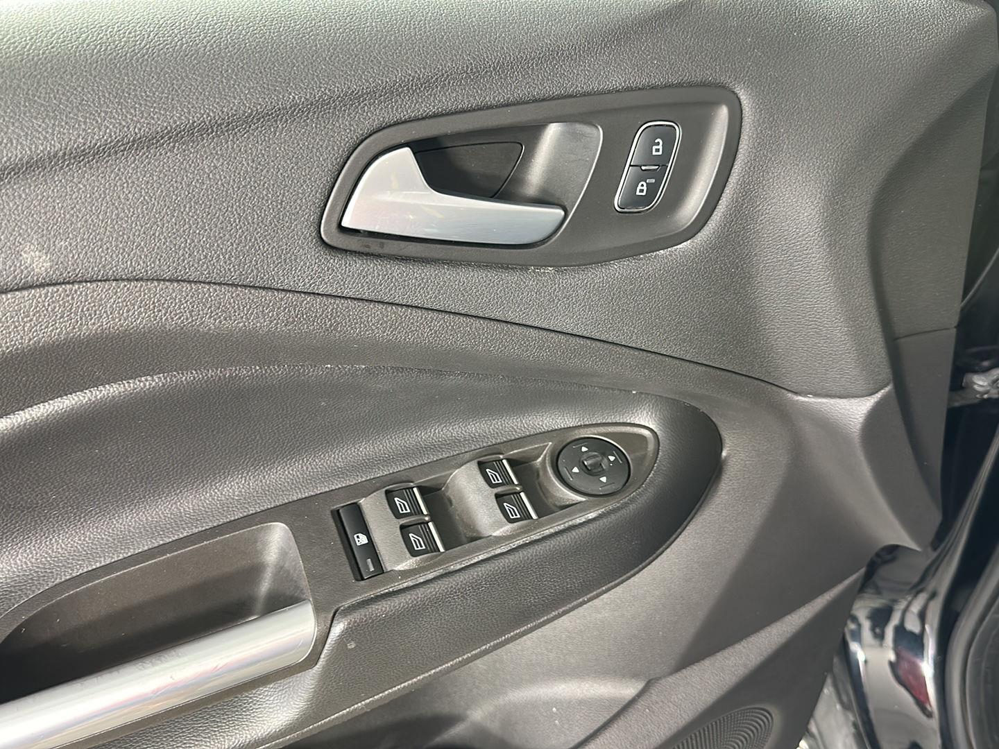 Used 2019 Agate Black Ford SE image 19