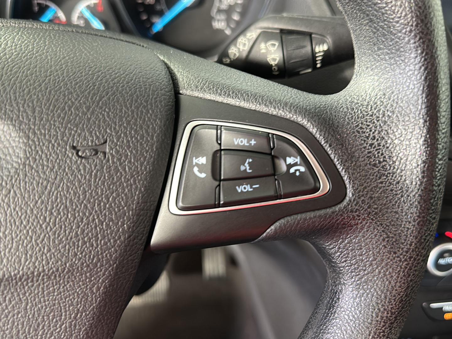 Used 2019 Agate Black Ford SE image 24