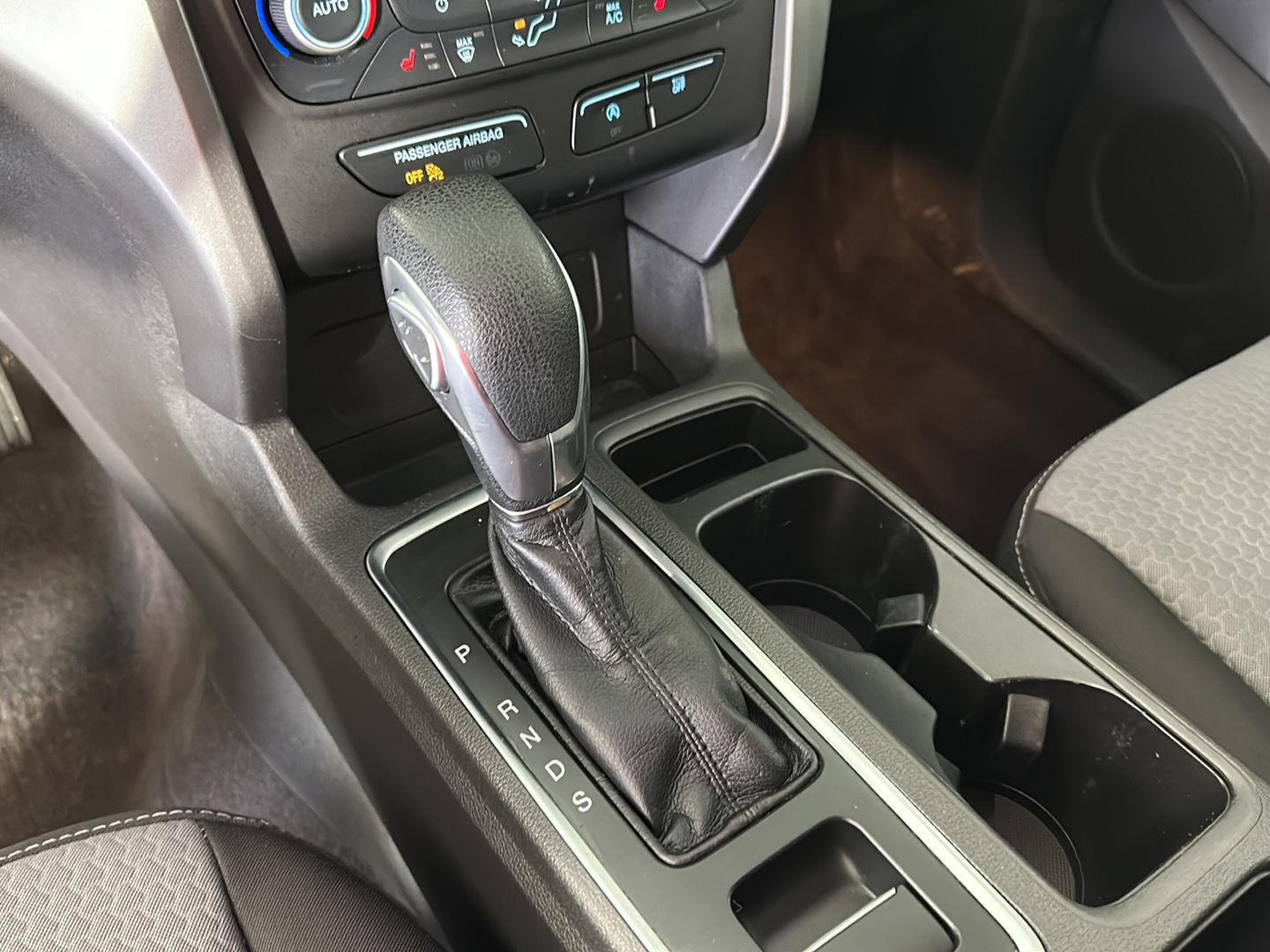 Used 2019 Agate Black Ford SE image 27