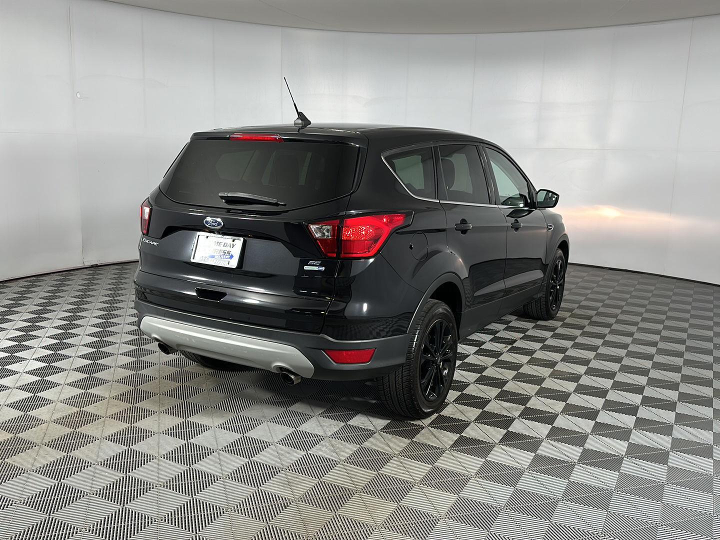 Used 2019 Agate Black Ford SE image 36
