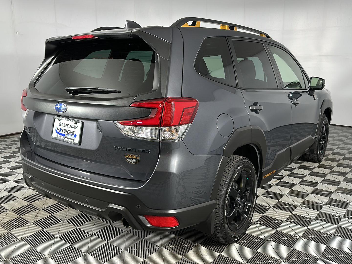 Used 2023 Magnetite Gray Metallic Subaru Wilderness image 7