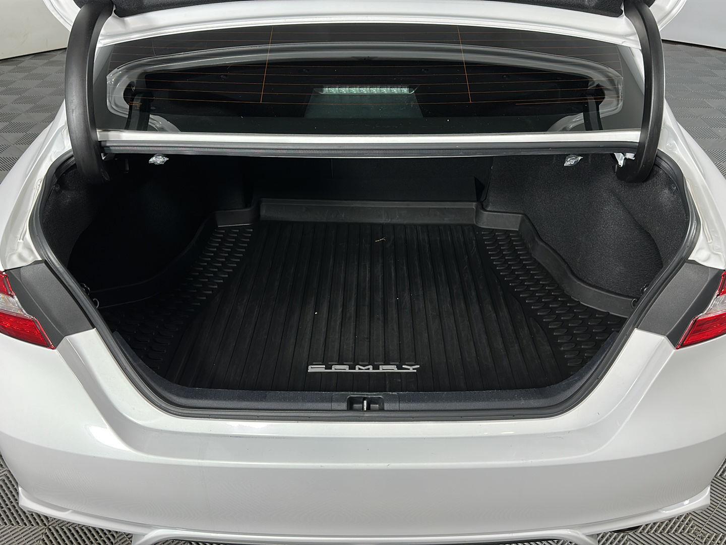 Used 2020 Super White Toyota SE image 24