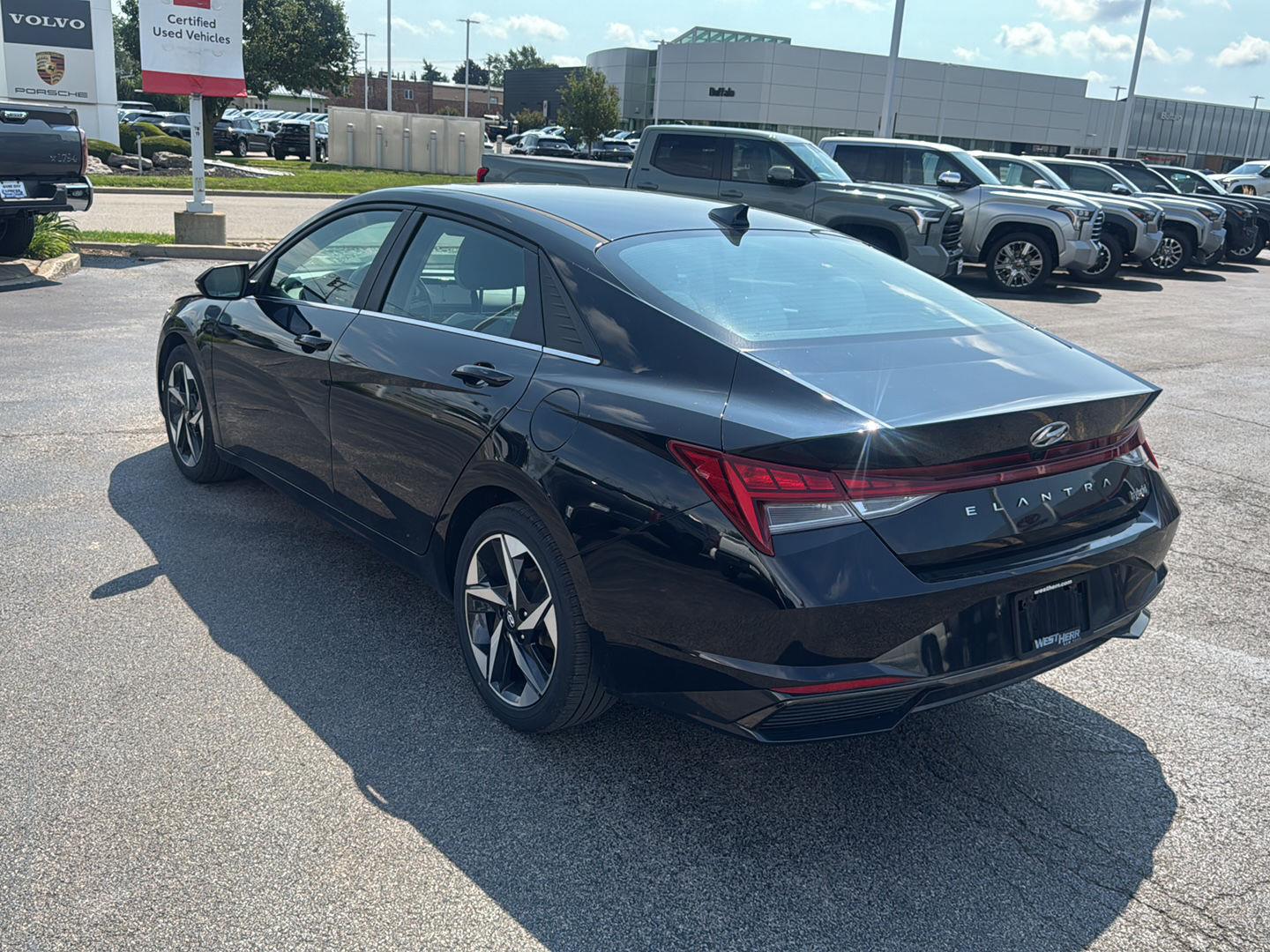 Used 2023 Onyx Black Hyundai Limited image 4