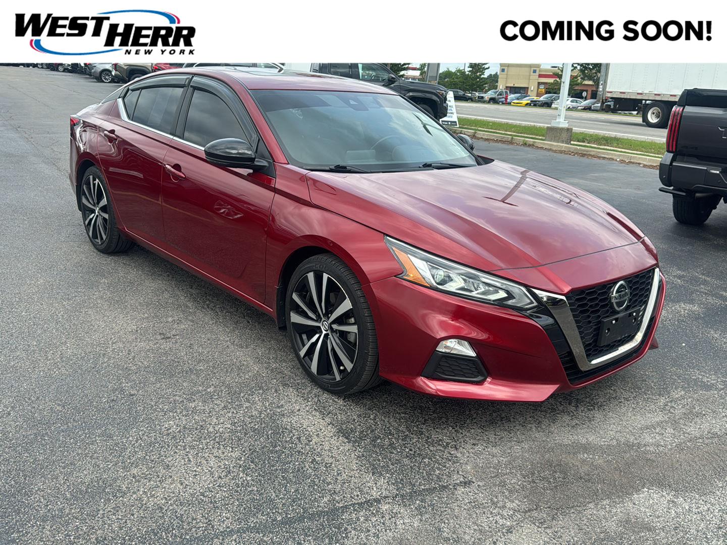 2022 Nissan Altima 2.0 SR FWD