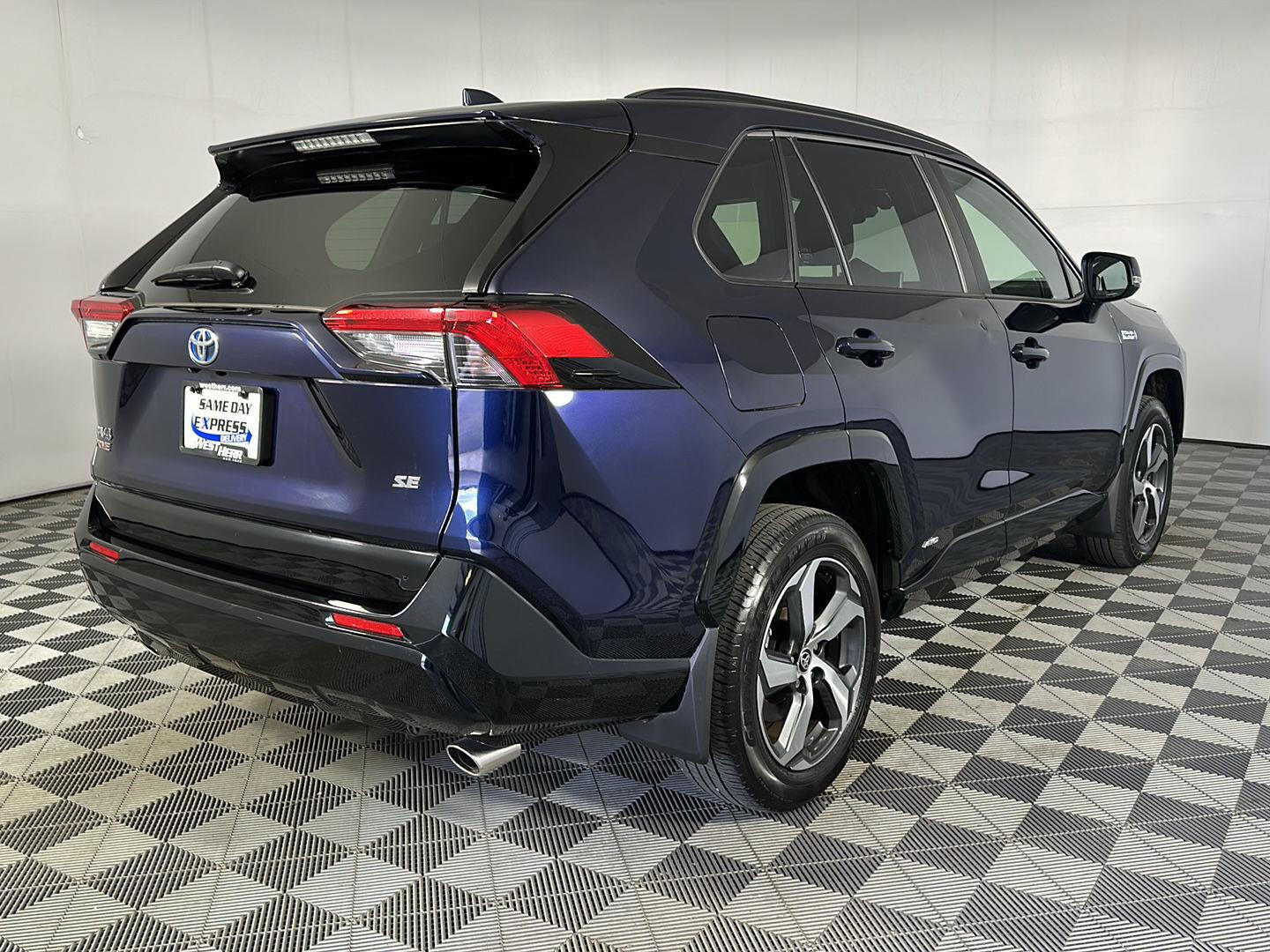 Certified Used 2023 Blueprint Toyota SE image 7