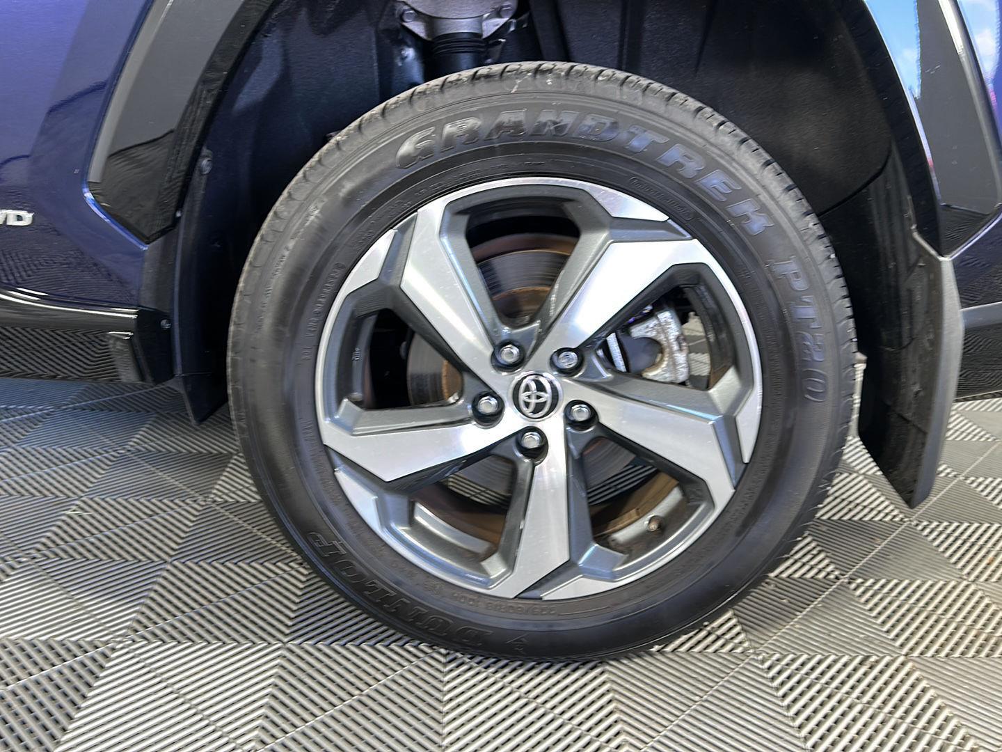 Certified Used 2023 Blueprint Toyota SE image 9