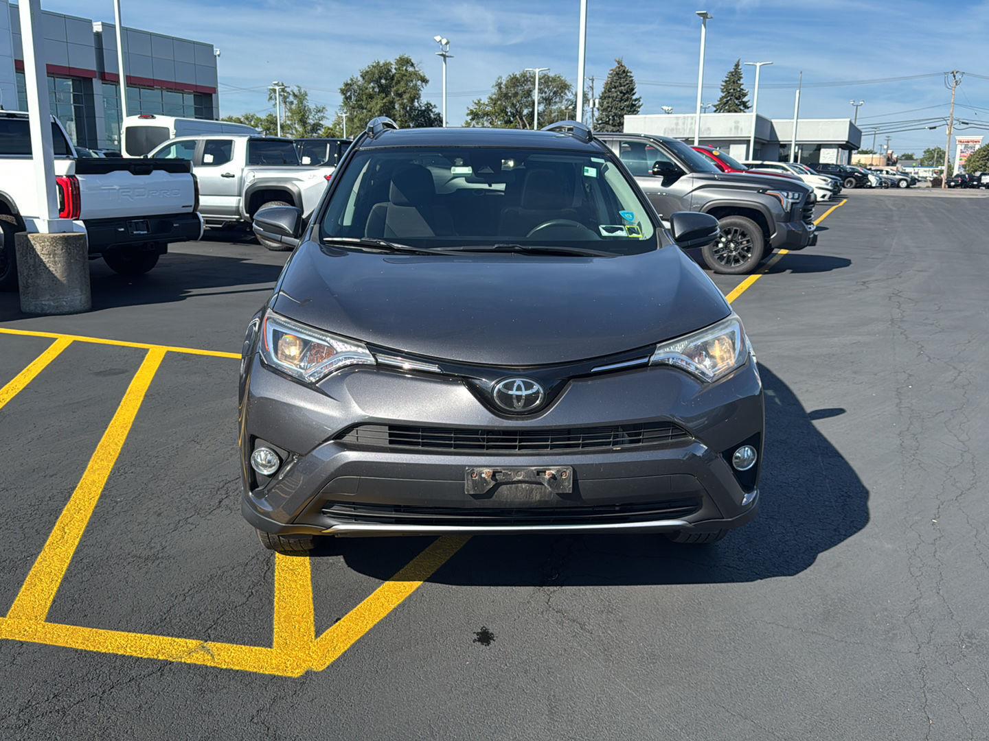 Used 2018 Magnetic Gray Metallic Toyota XLE image 2