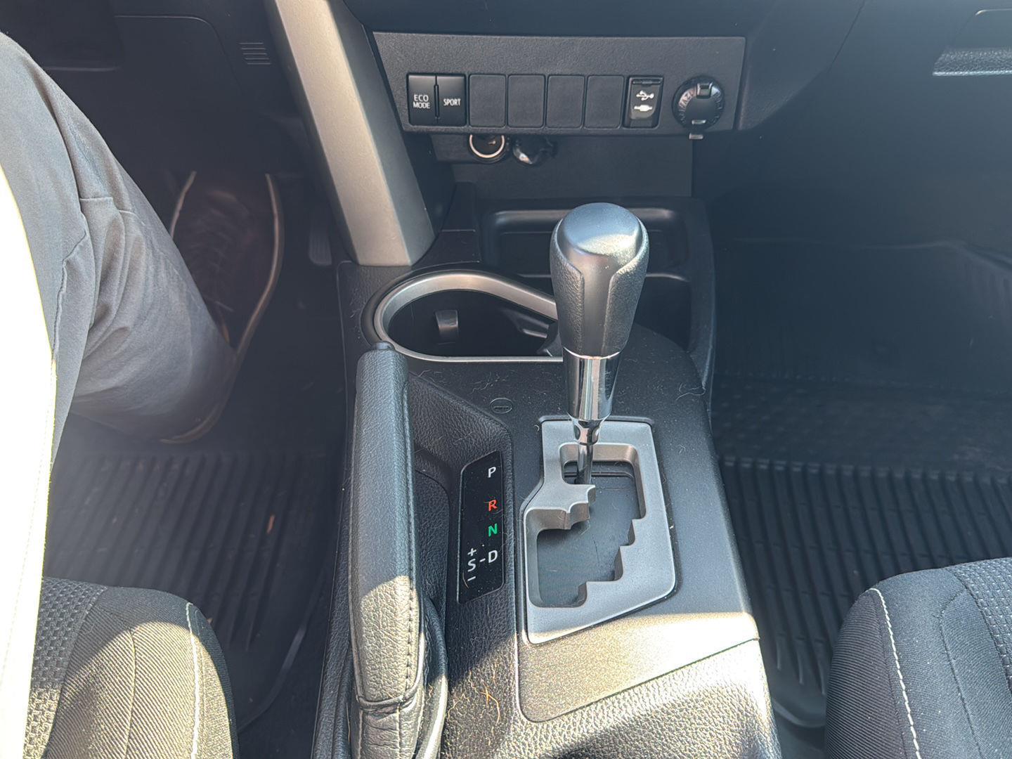 Used 2018 Magnetic Gray Metallic Toyota XLE image 10