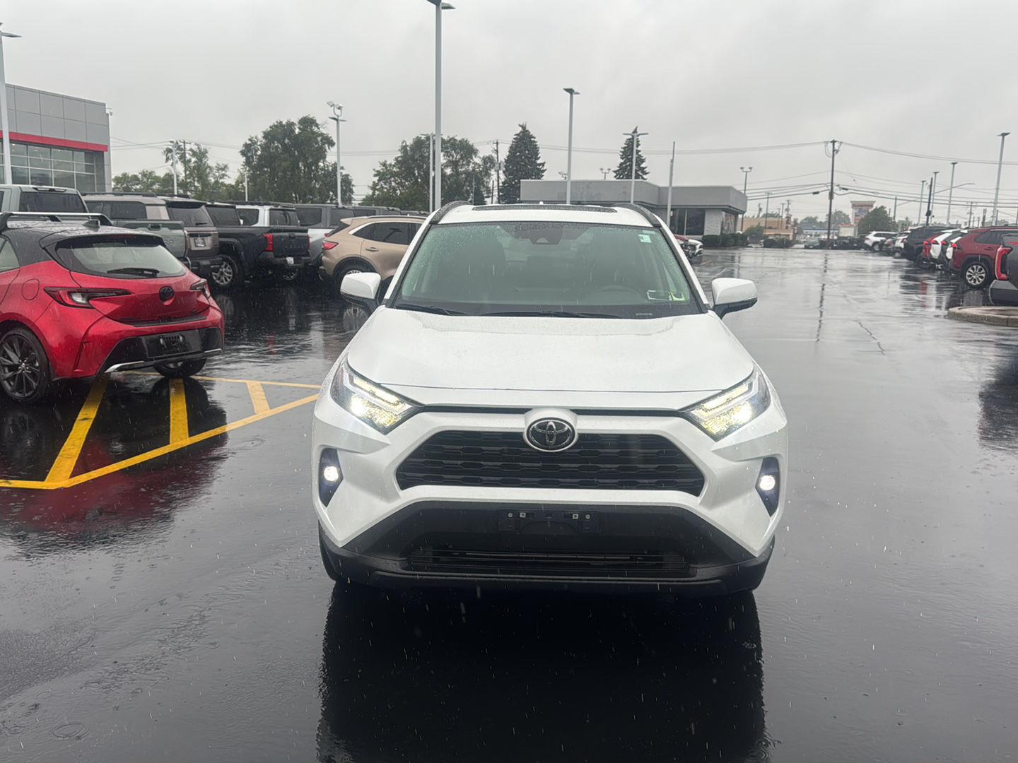 Certified Used 2024 Wind Chill Pearl Toyota XLE Premium image 2