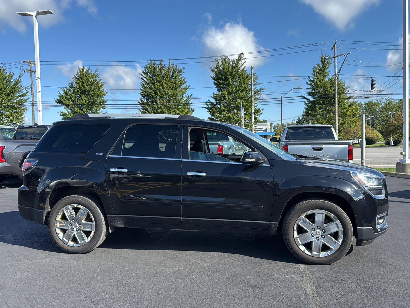 Used 2017 Ebony Twilight Metallic GMC Limited image 8