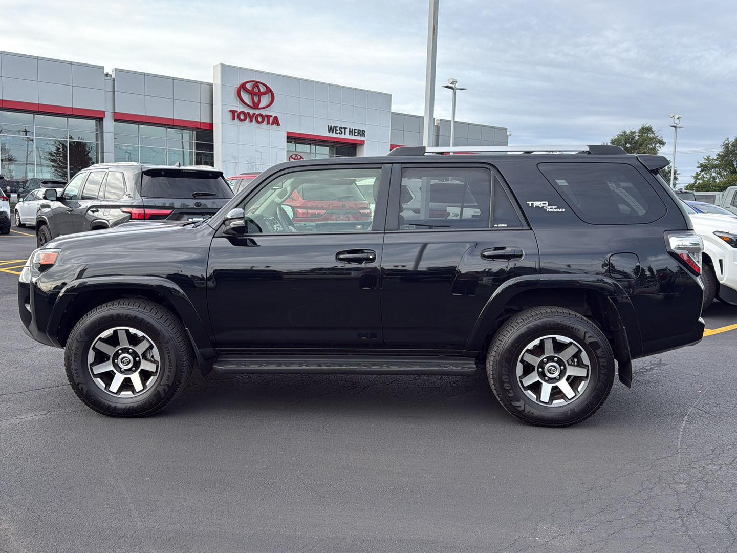 Used 2017 Midnight Black Metallic Toyota TRD Off-Road Premium image 6