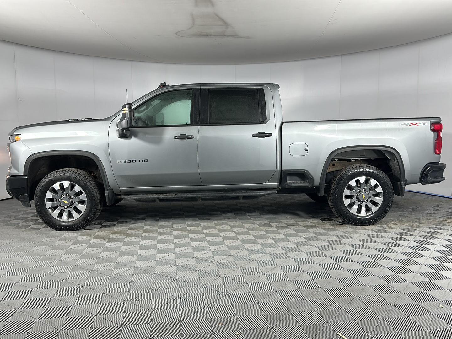 Used 2024 Sterling Gray Metallic Chevrolet Custom image 4