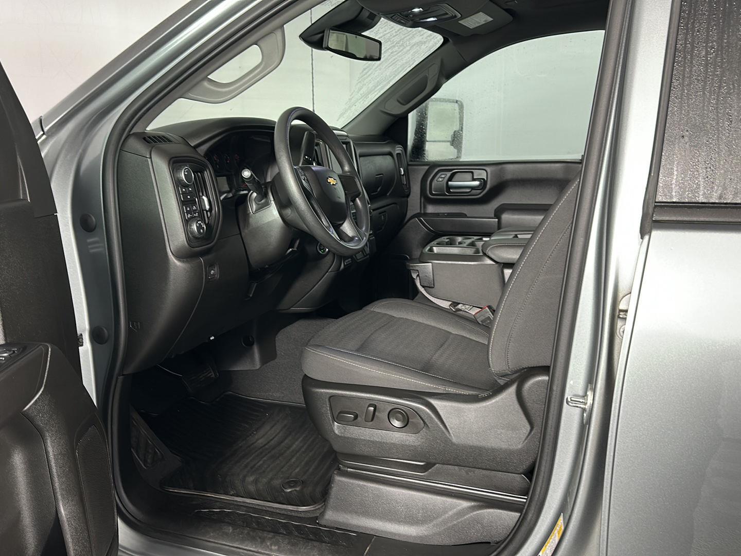 Used 2024 Sterling Gray Metallic Chevrolet Custom image 9
