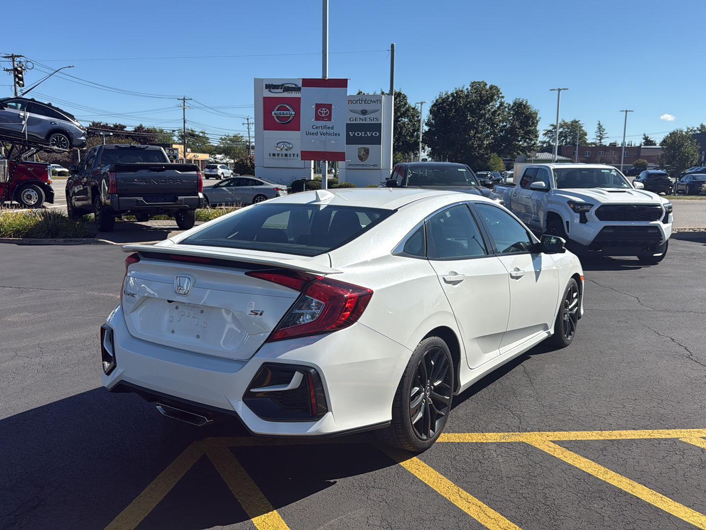 Used 2020 Platinum White Pearl Honda SI image 3