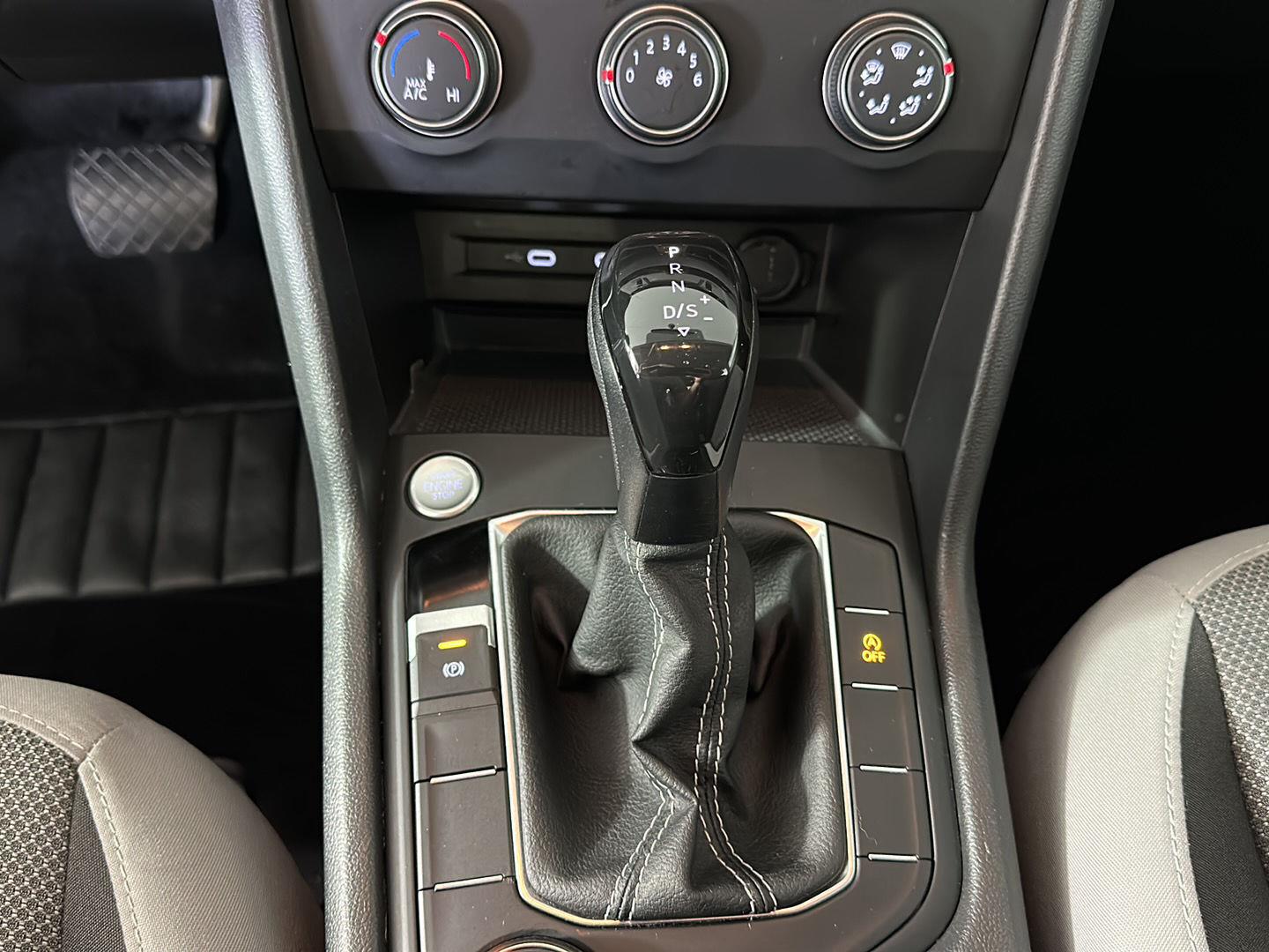 Used 2022 Pyrite Silver Metallic Volkswagen S image 19