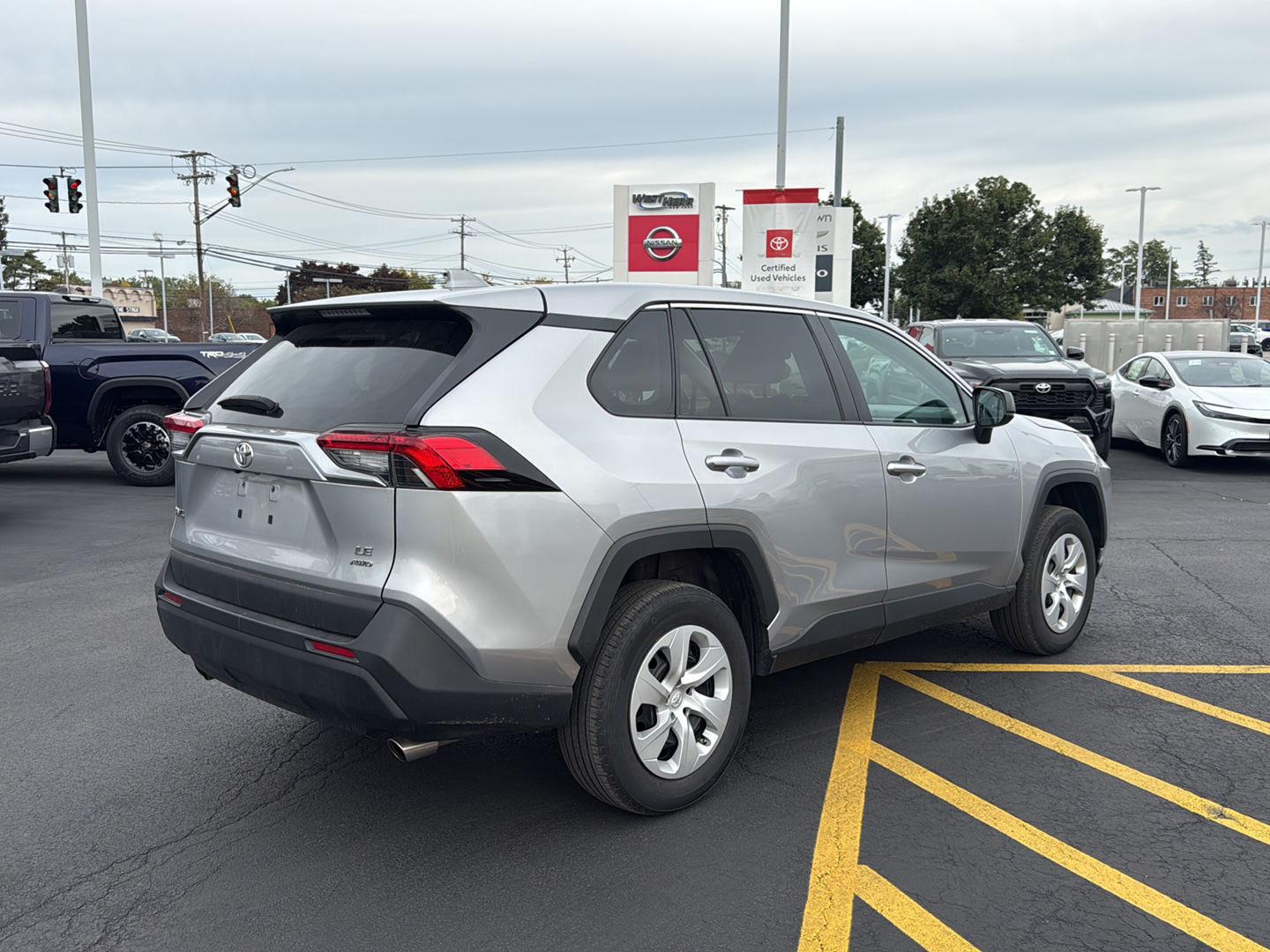 Certified Used 2023 Silver Sky Metallic Toyota LE image 3