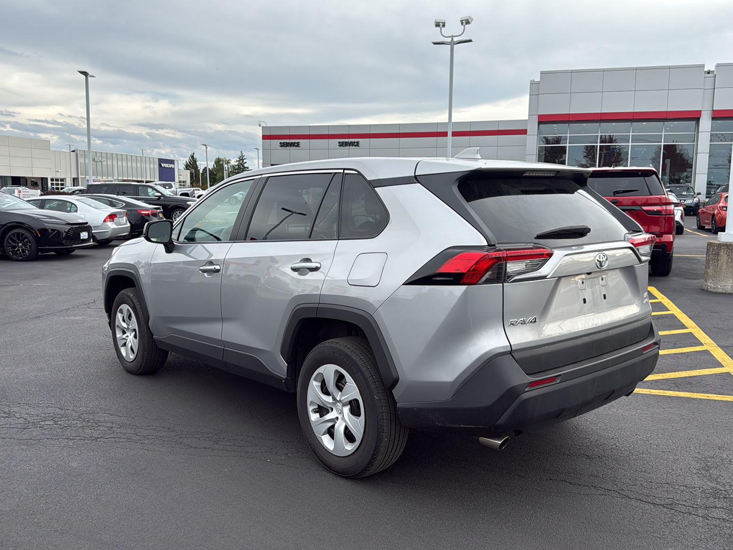 Certified Used 2023 Silver Sky Metallic Toyota LE image 5