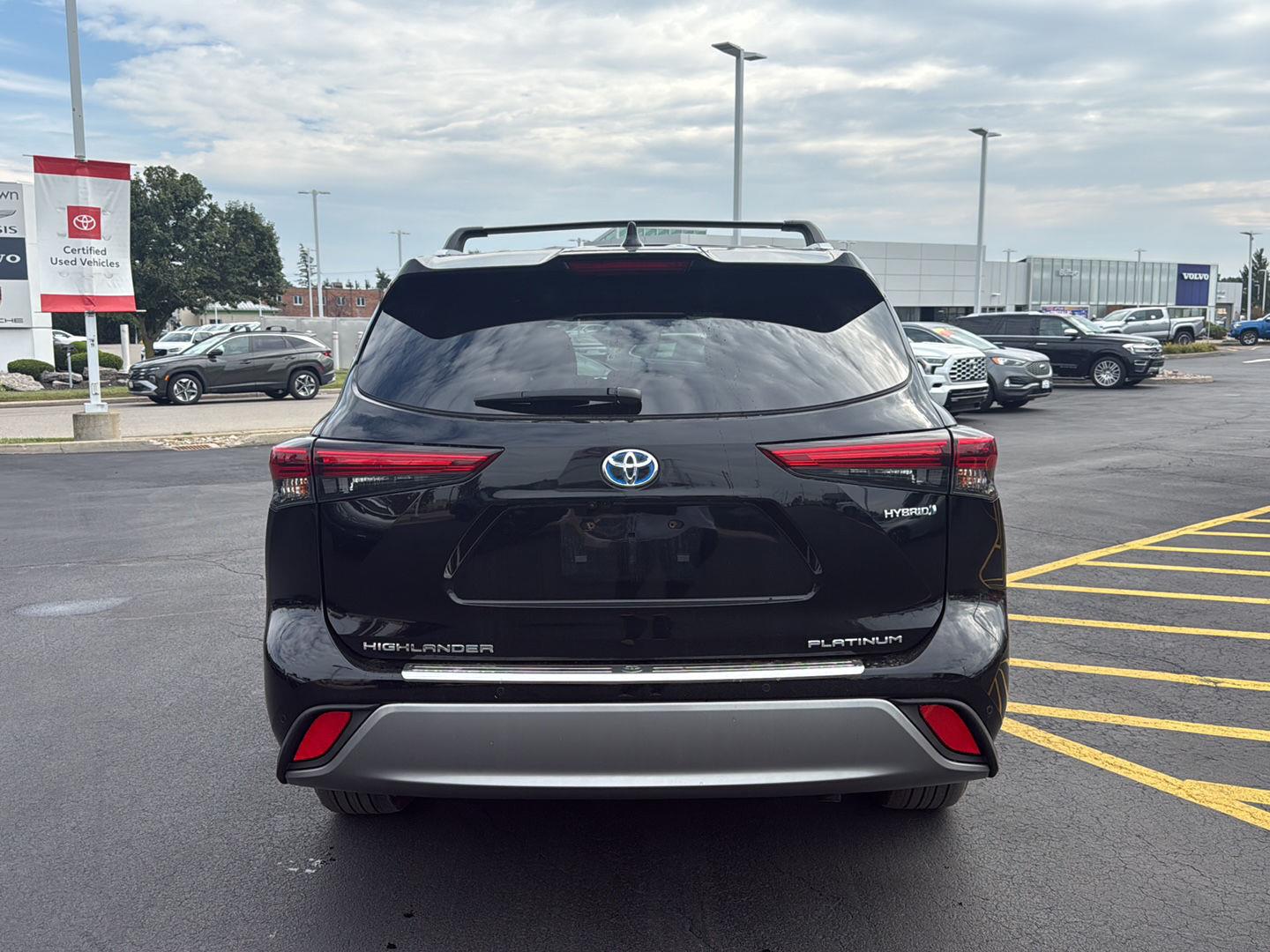 Used 2023 Midnight Black Metallic Toyota Platinum image 4