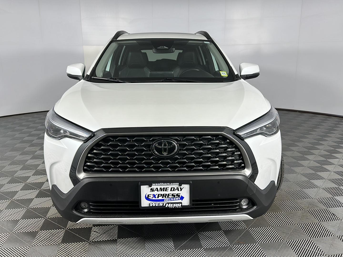 Certified Used 2023 Wind Chill Pearl Toyota XLE image 2