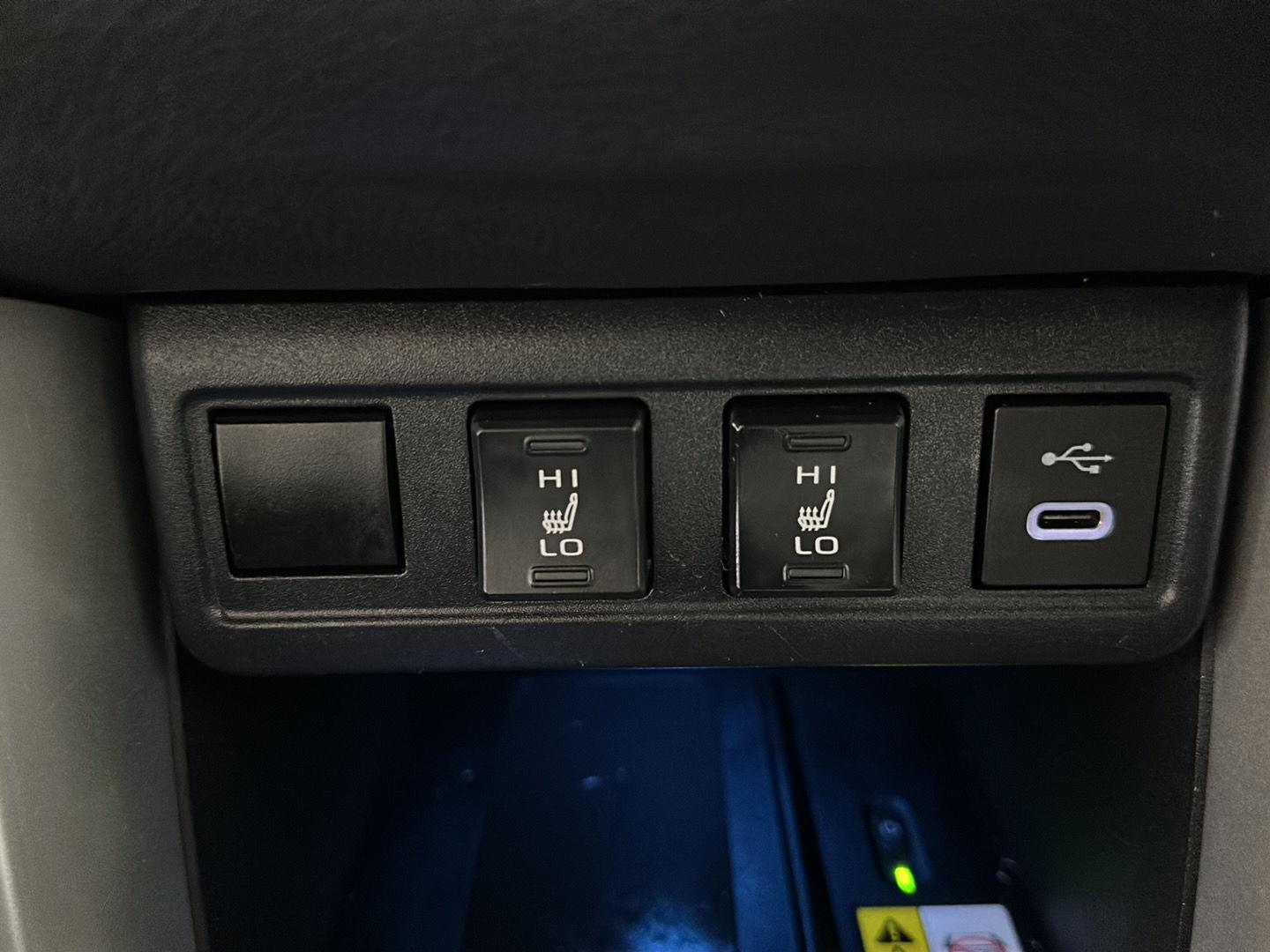 Certified Used 2023 Wind Chill Pearl Toyota XLE image 19