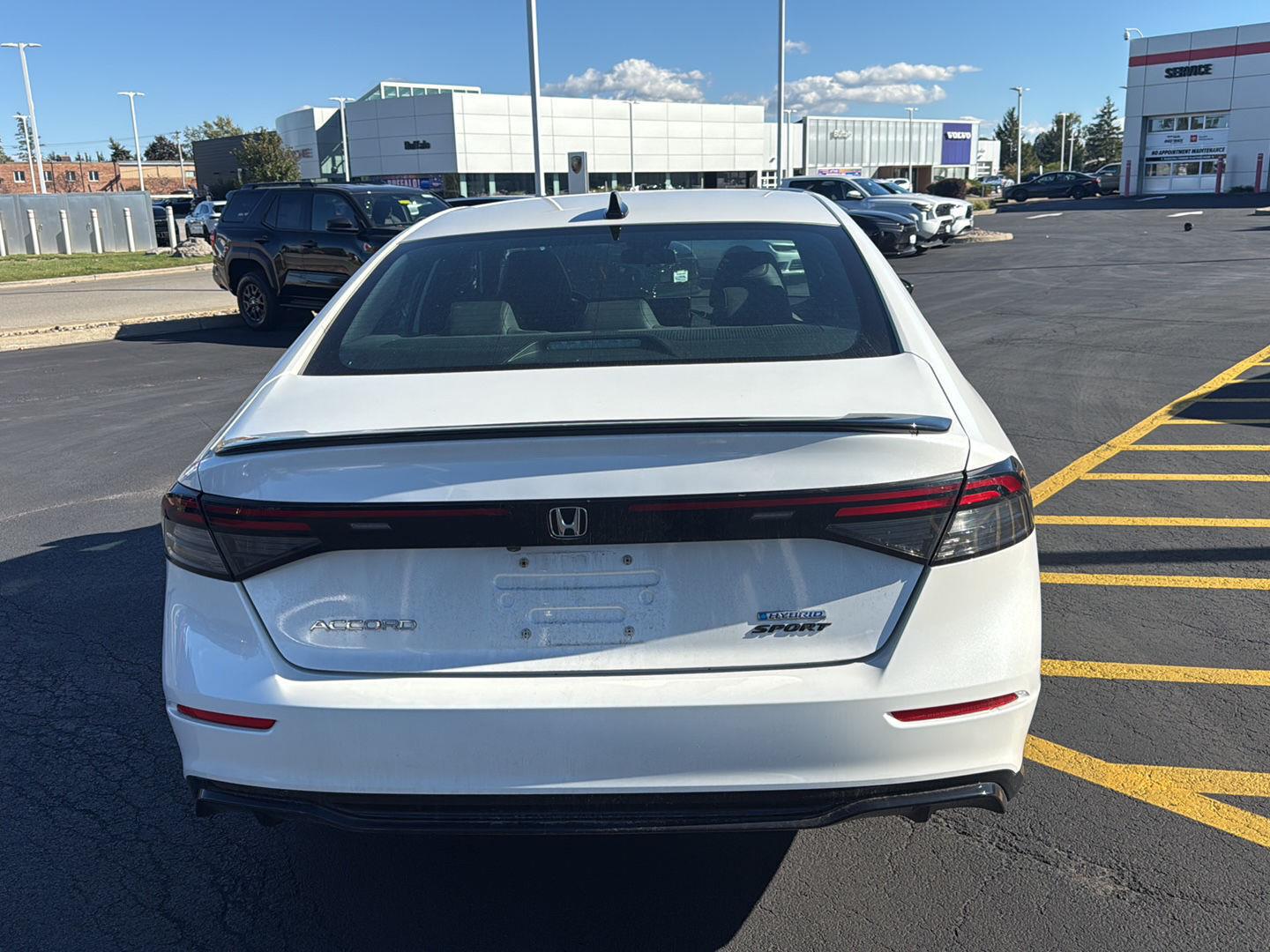 Used 2023 Platinum White Pearl Honda Sport-L image 4