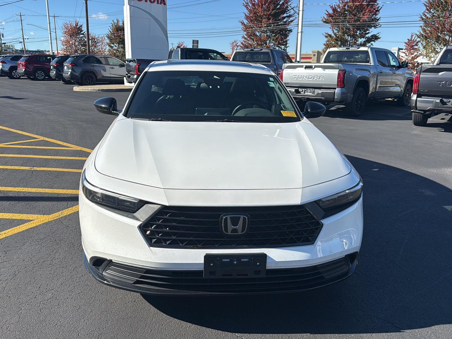 Used 2023 Platinum White Pearl Honda Sport-L image 8