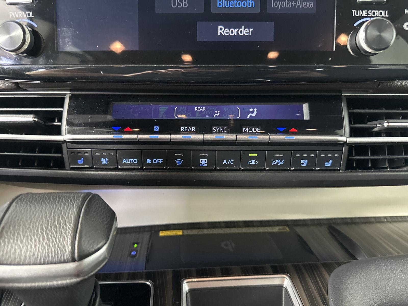 Used 2022 Windchill Pearl Toyota Platinum 7-Passenger image 19