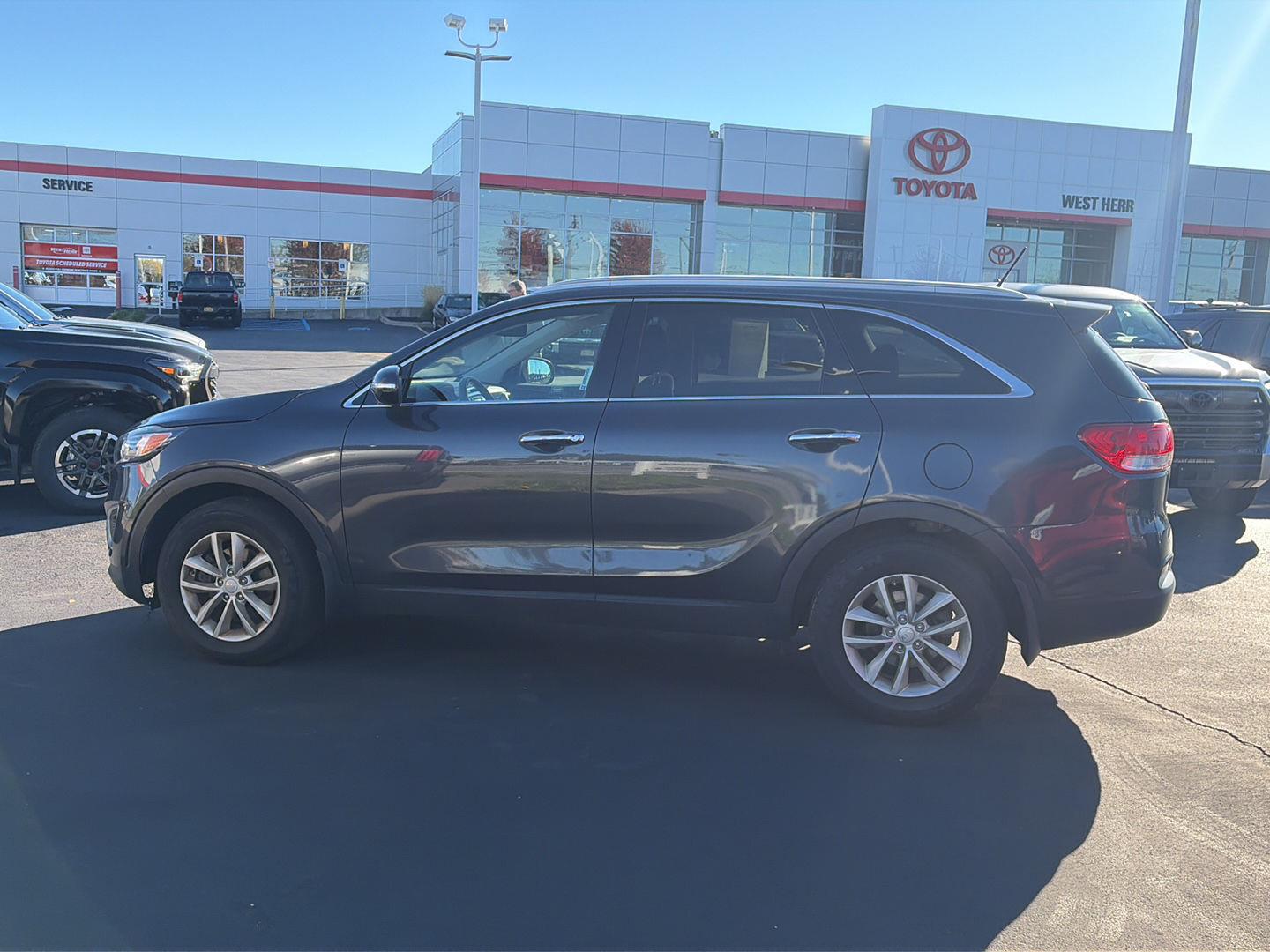 Used 2017 Platinum Graphite Kia LX image 6