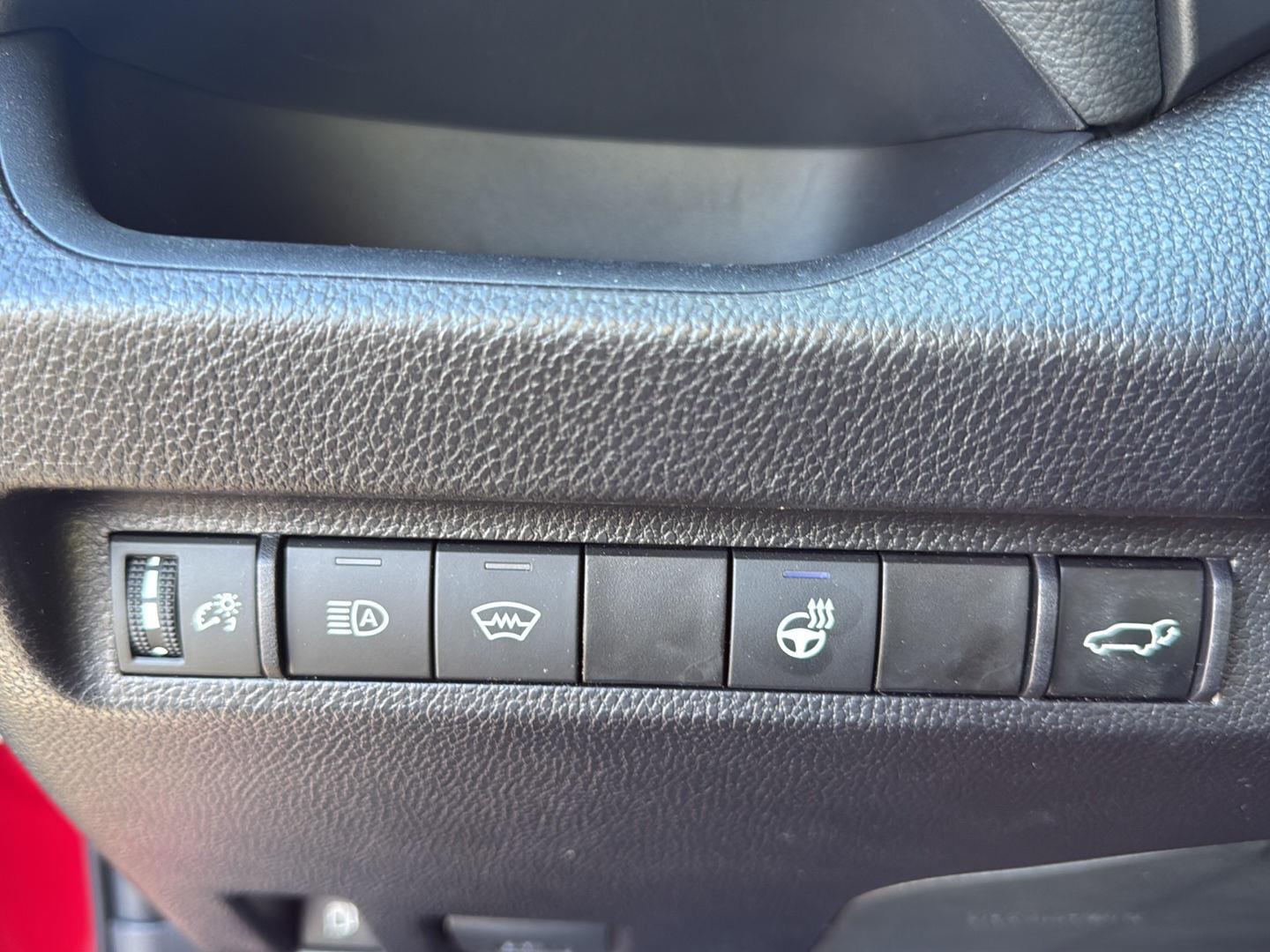 Certified Used 2025 Ruby Flare Pearl Toyota XLE image 10