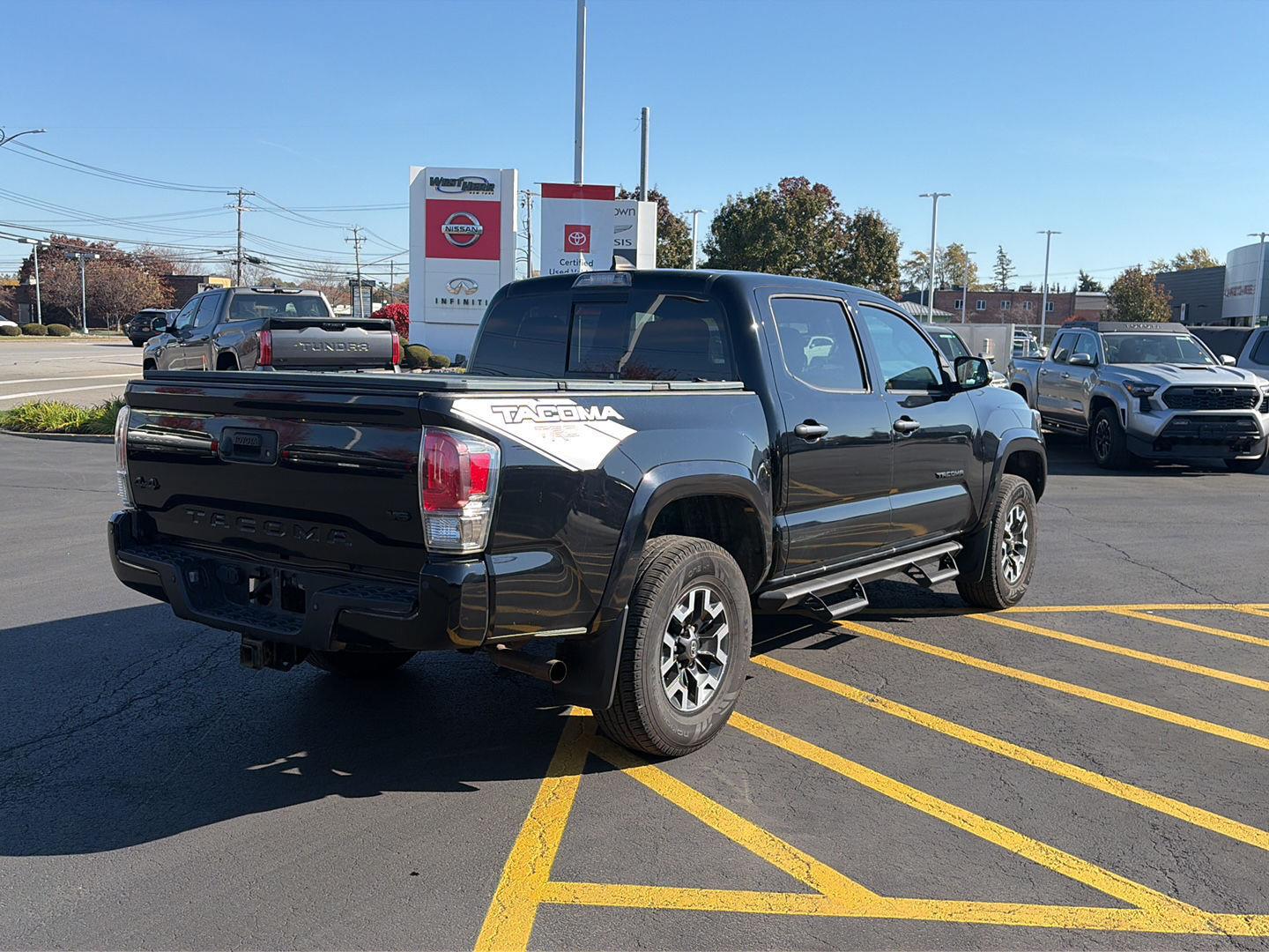 Used 2019 Midnight Black Metallic Toyota Limited image 3