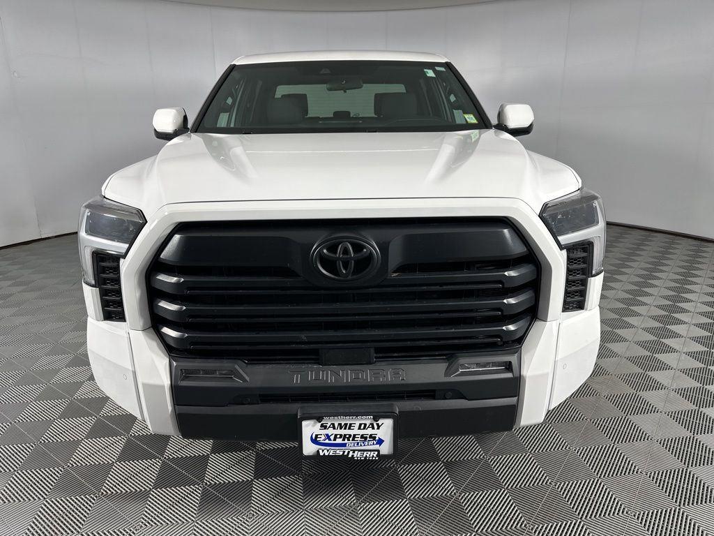 Used 2025 Ice Toyota SR5 image 4